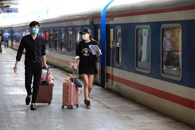 High-quality train carriage put into service on Hanoi - Hai Phong route hinh anh 1
