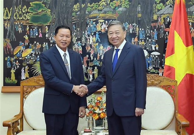 Vietnam, Laos foster security cooperation hinh anh 1