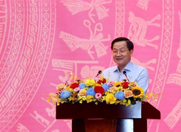 Deputy PM demands appropriate moves be made to avoid economic shocks hinh anh 2