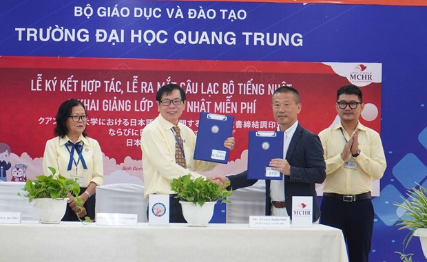 Binh Dinh university partners with Japanese group in human resource training hinh anh 1