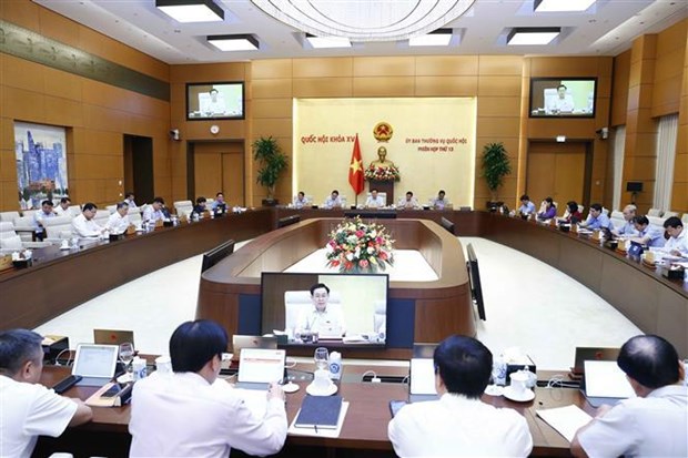 NA Standing Committee’s 13th session wraps up hinh anh 2