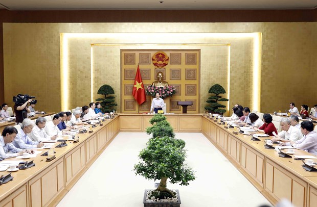 Deputy PM urges plans on reduction of taxes hinh anh 1