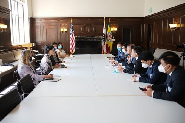 Business delegation visits US to boost trade, investment ties hinh anh 1