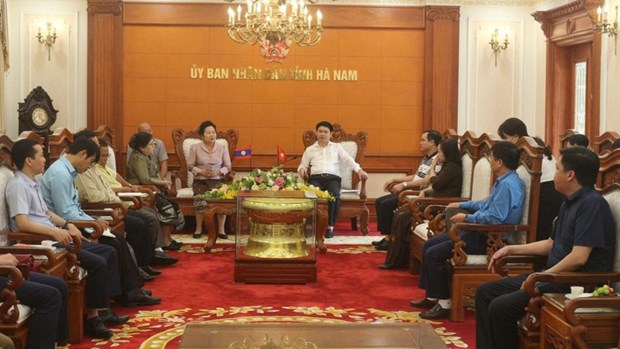 Lao Federation of Trade Unions delegation visits Ha Nam hinh anh 1