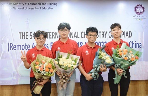 All four Vietnamese students win gold at Int’l Chemistry Olympiad 2022 hinh anh 1