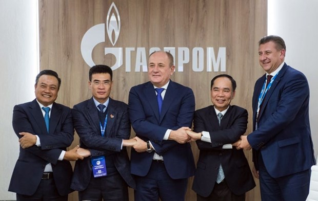Petrovietnam takes lead in international cooperation hinh anh 1