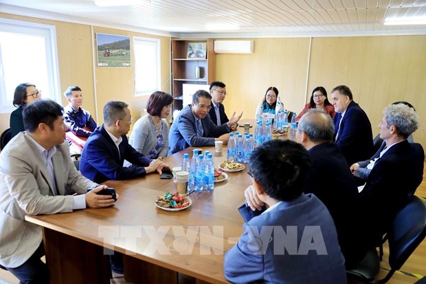 TH Group to accelerate dairy farm project in Russia hinh anh 1