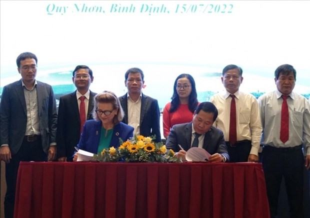 UNDP aids Binh Dinh in marine waste collection hinh anh 2