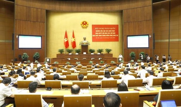 Conference looks into resolutions adopted at fifth plenum of 13th Party Central Committee hinh anh 1