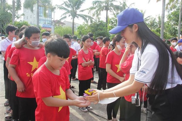 Young OVs hoped to be “Ambassadors” promoting Vietnam’s ties with other countries hinh anh 3