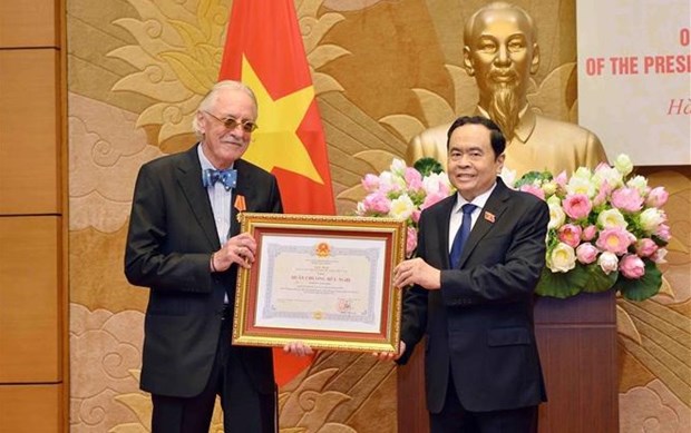 Friendship Order presented to former IPU Secretary General hinh anh 1