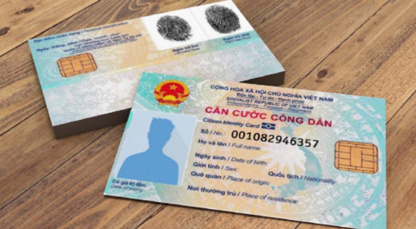 Hanoi speeds up issuance of chip-based ID cards hinh anh 1