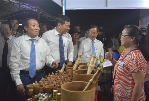 GMS-Quang Tri 2022 International Trade Fair opens hinh anh 2