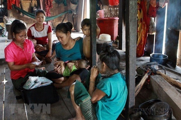 Vietnam sees big differences in maternal, child health care among regions, ethnic groups hinh anh 1