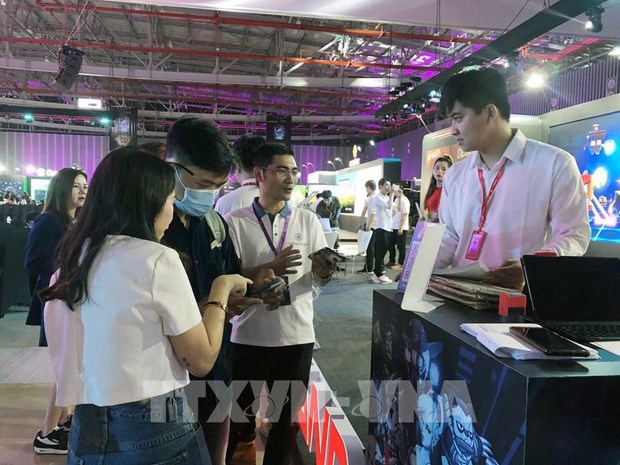 Blockchain Global Day 2022 exhibition kicks off in HCM City hinh anh 1
