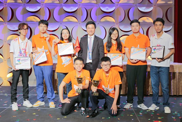 Vietnam grabs four gold medals at 2022 Microsoft Office Specialist World Champions hinh anh 1
