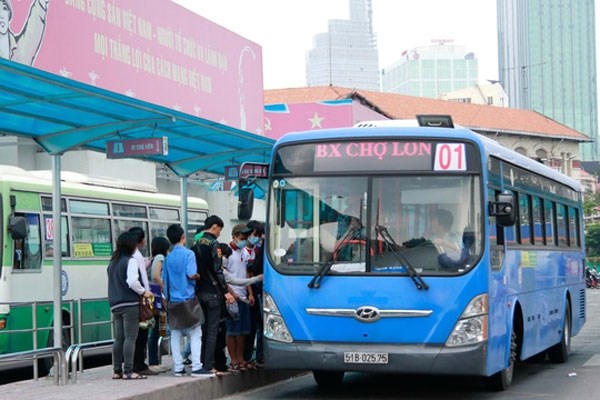 HCM City seeks to improve public transport hinh anh 1