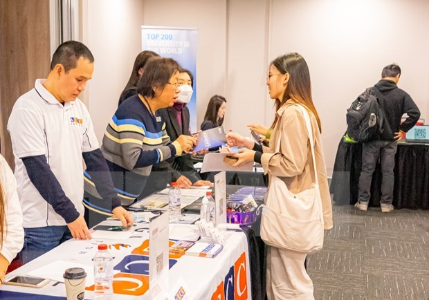 Career fair hosted for Vietnamese students in Australia hinh anh 1
