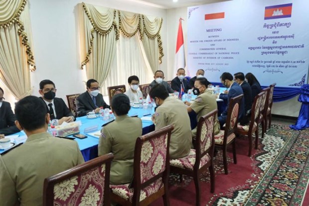 Indonesia, Cambodia cooperate in preventing human trafficking hinh anh 1