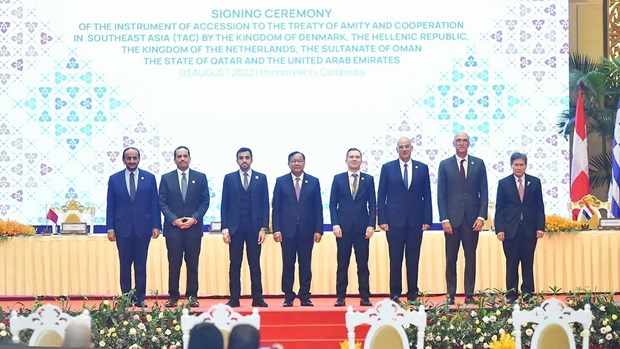Six more countries join amity, cooperation treaty in Southeast Asia hinh anh 1
