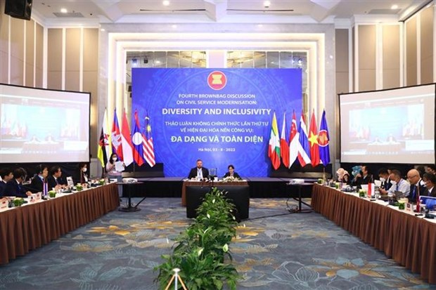 Senior officials meet for 21st ASEAN Conference on Civil Service Matters in Hanoi hinh anh 1