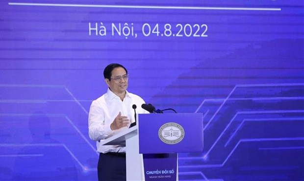 PM lauds digital transformation in banking sector hinh anh 1