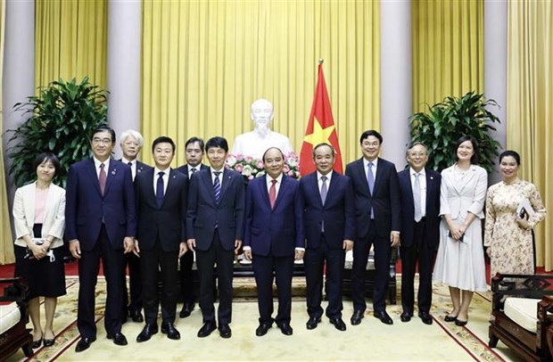 President receives Japanese guest hinh anh 2