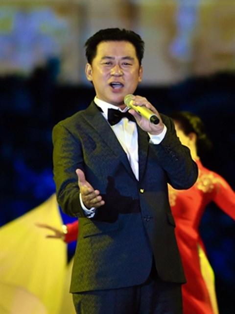 Music gala raises funds for soldiers protecting borders, islands hinh anh 1