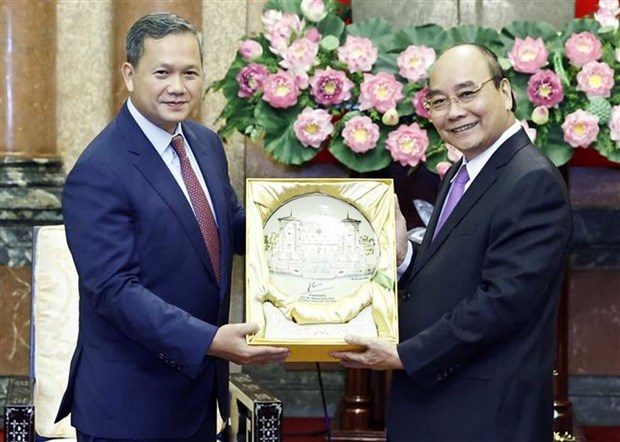 President receives Cambodian high-ranking military officer hinh anh 1