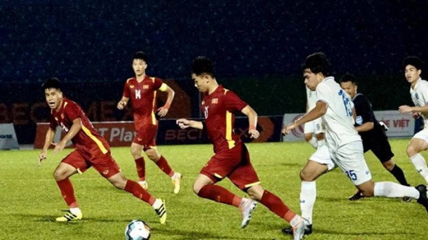 Football: U19 Vietnam beat Thailand, face Malaysia in final round at Int'l U19 Tournament hinh anh 2