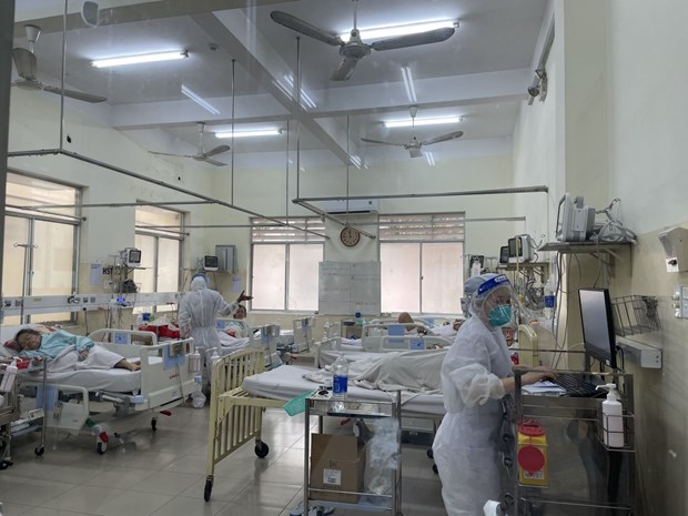 Vietnam reports 2,010 new COVID-19 cases on August 10 hinh anh 1