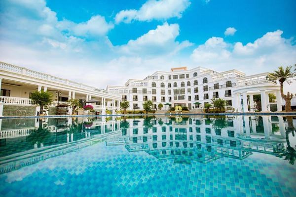 First Hanoi outskirt resort awarded five stars hinh anh 2
