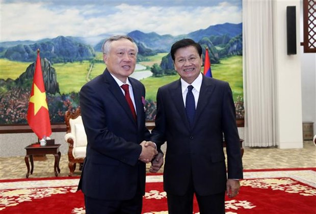 Chief Justice of Supreme People's Court of Vietnam pays courtesy calls on Lao leaders hinh anh 1
