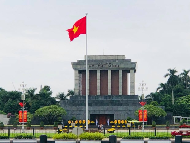 Mausoleum of President Ho Chi Minh reopens from August 16 hinh anh 1