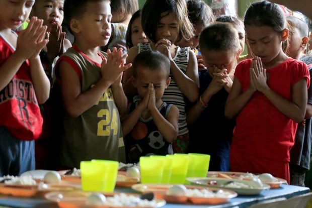 Pandemic pushes millions of Philippine people into poverty hinh anh 1