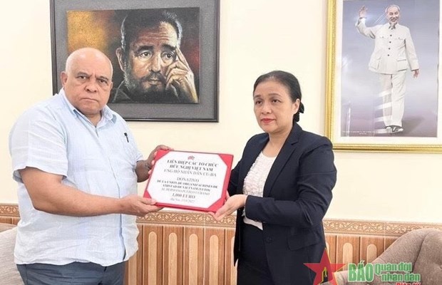 Letter calls for donations to Cuban people hinh anh 1