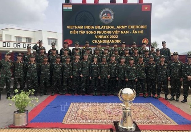 Vietnam, India wrap up bilateral peacekeeping exercise hinh anh 1