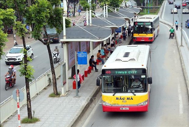 Hanoi to deploy more buses for National Day holiday hinh anh 1