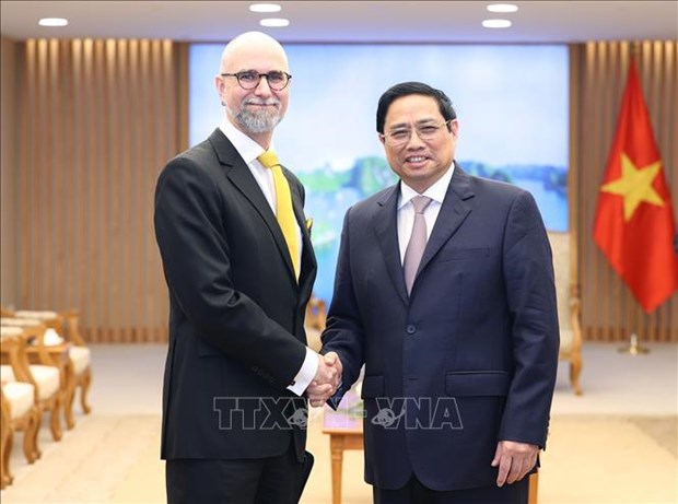 Prime Minister receives Canadian Ambassador hinh anh 1