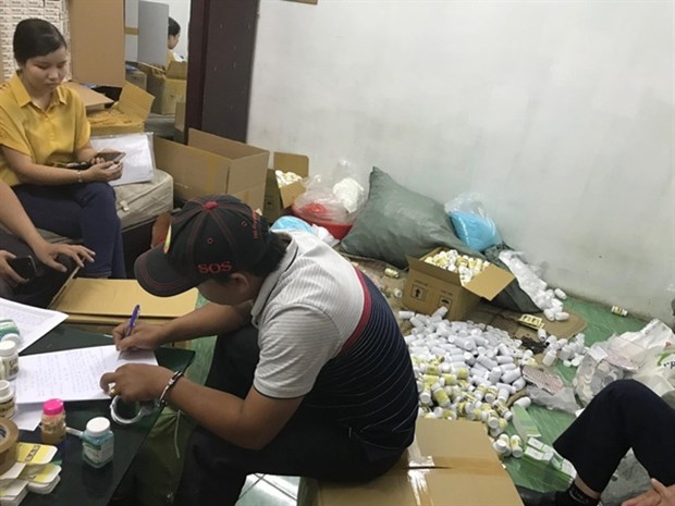 Fake medicines on the rise hinh anh 1