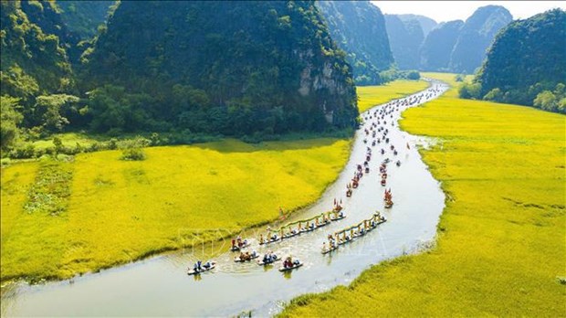 Ninh Binh ceremony to mark 50 years of UNESCO convention on cultural, natural heritage protection hinh anh 2