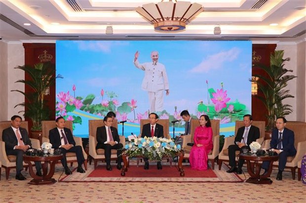 HCM City’s Party official welcomes delegation of Lao localities hinh anh 1