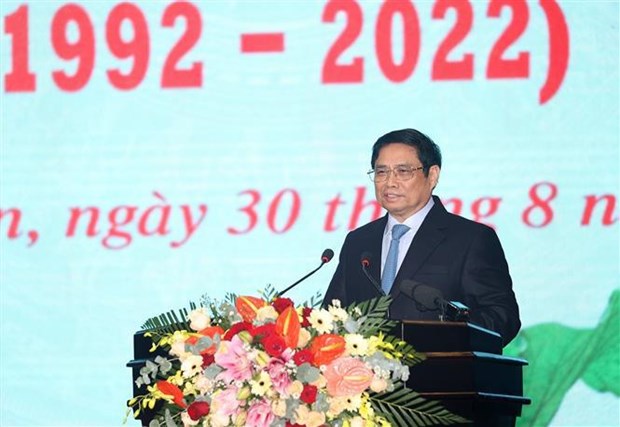 PM lauds Binh Thuan’s achievements after 30 years of re-establishment hinh anh 1