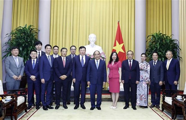 President suggests Lotte Group invest more in Vietnam hinh anh 2