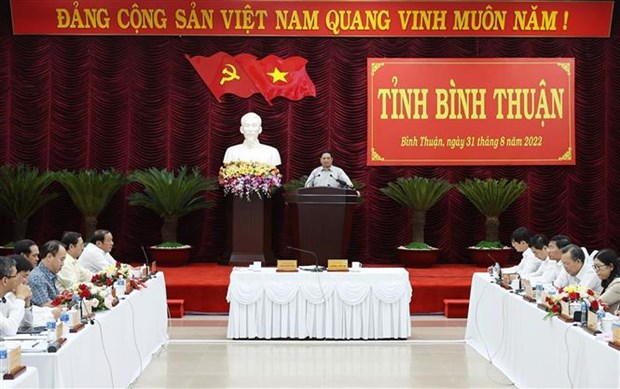 Binh Thuan should develop sea-based economy, tourism for sustainable growth: PM hinh anh 1