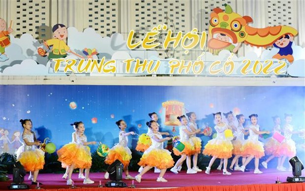 Mid-autumn festival kicks off in Hanoi’s Old Quarter hinh anh 1