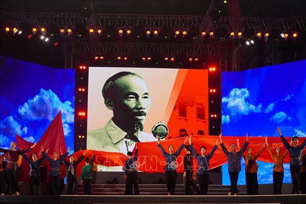 Various activities held to celebrate National Day in HCM City, Yen Bai province hinh anh 1