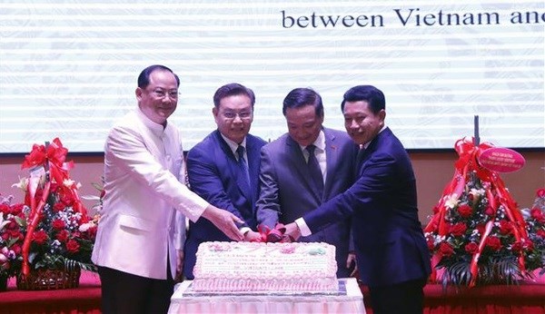 Diplomacy plays great role in growth of Vietnam-Laos ties: Ambassador hinh anh 1