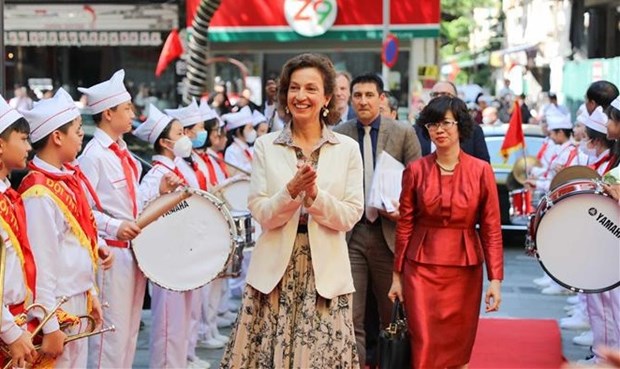 UNESCO Director General attends new school year ceremony in Hanoi hinh anh 1