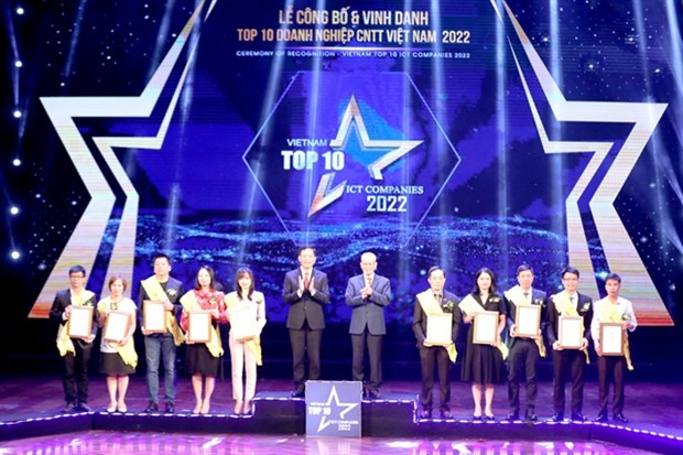 Vietnam’s Top 10 ICT companies 2022 honoured hinh anh 1